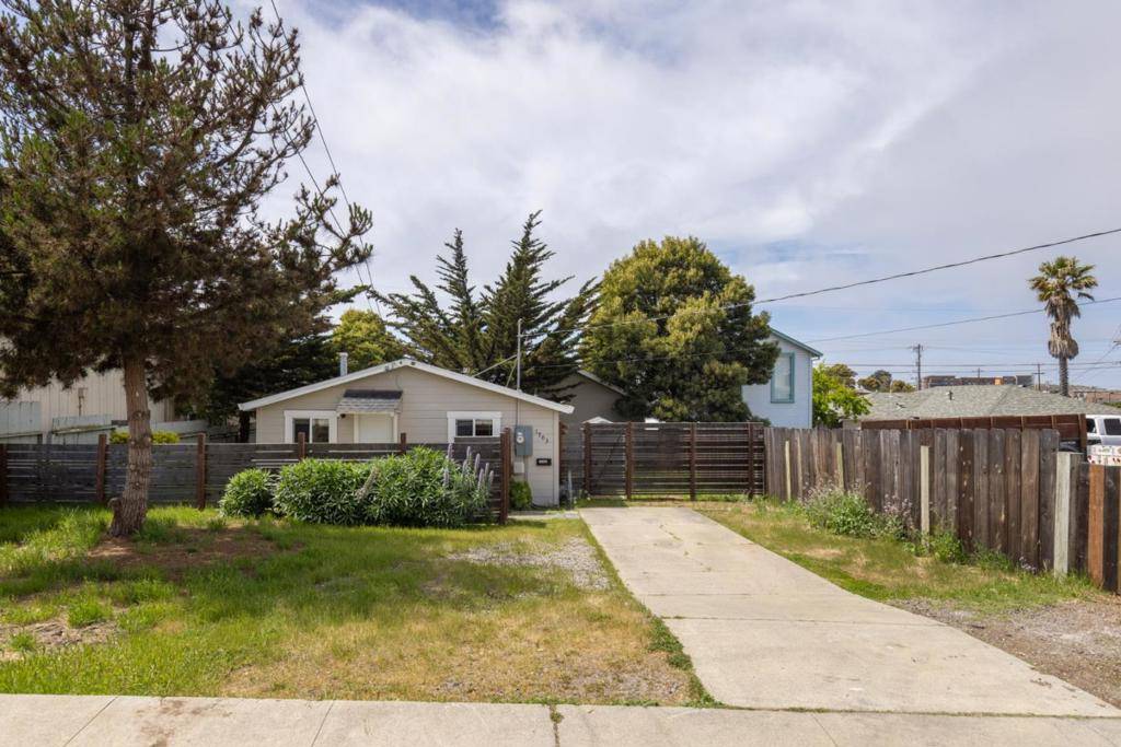 Seaside, CA 93955,1703 Hilton ST