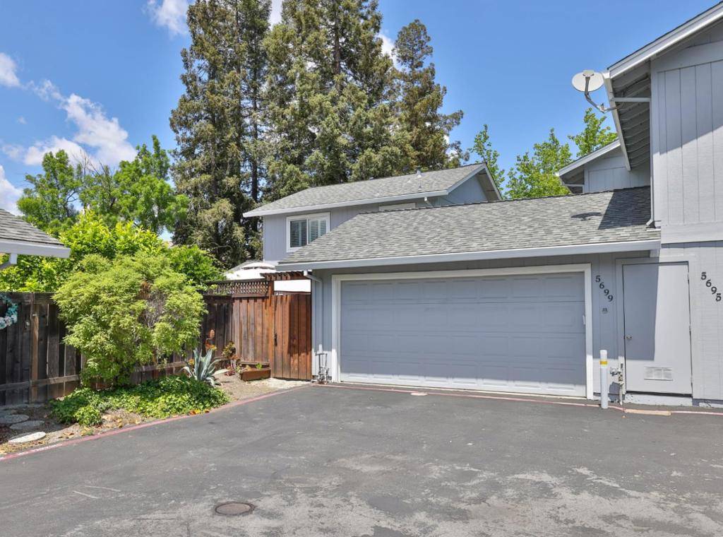 San Jose, CA 95123,5699 Saxony CT