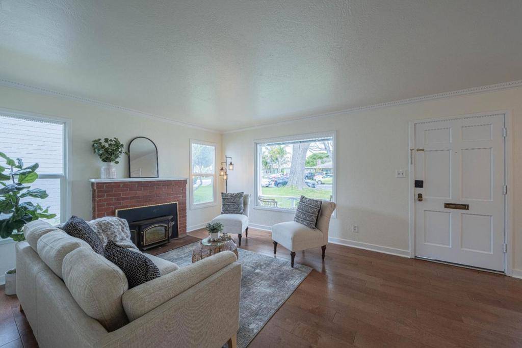 Salinas, CA 93906,322 Chaparral ST