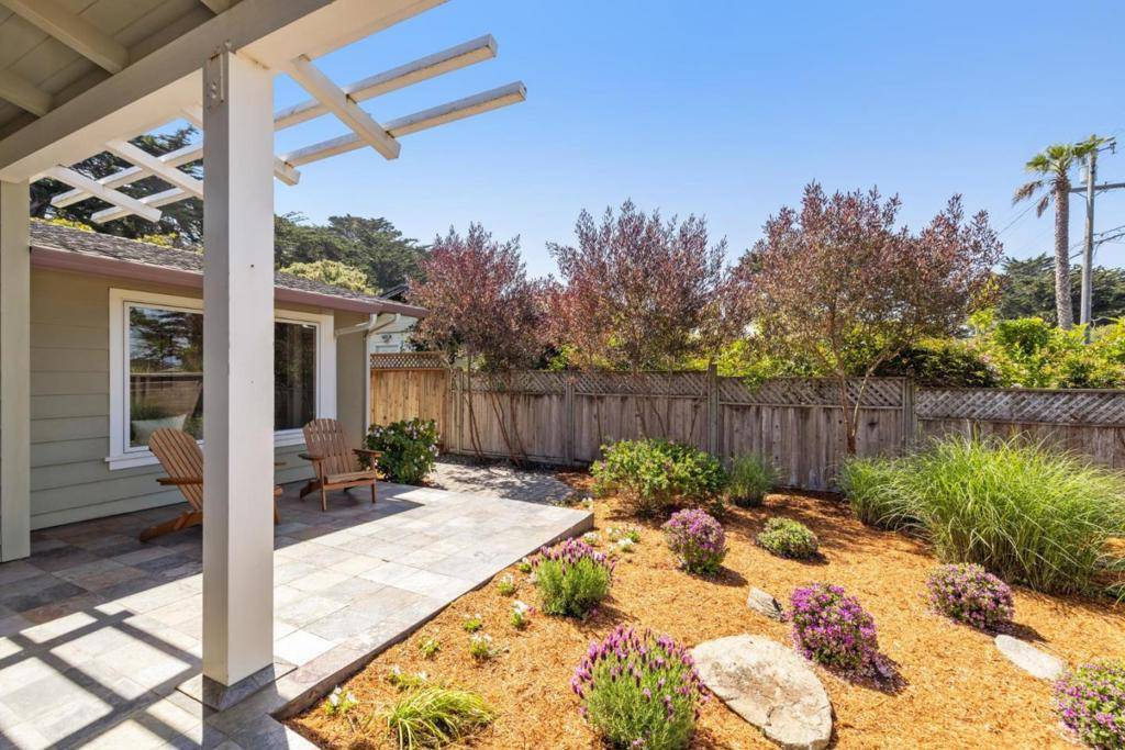 Pacific Grove, CA 93950,219 Crocker AVE