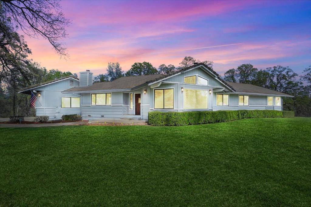 Redding, CA 96003,19862 Paso Robles AVE