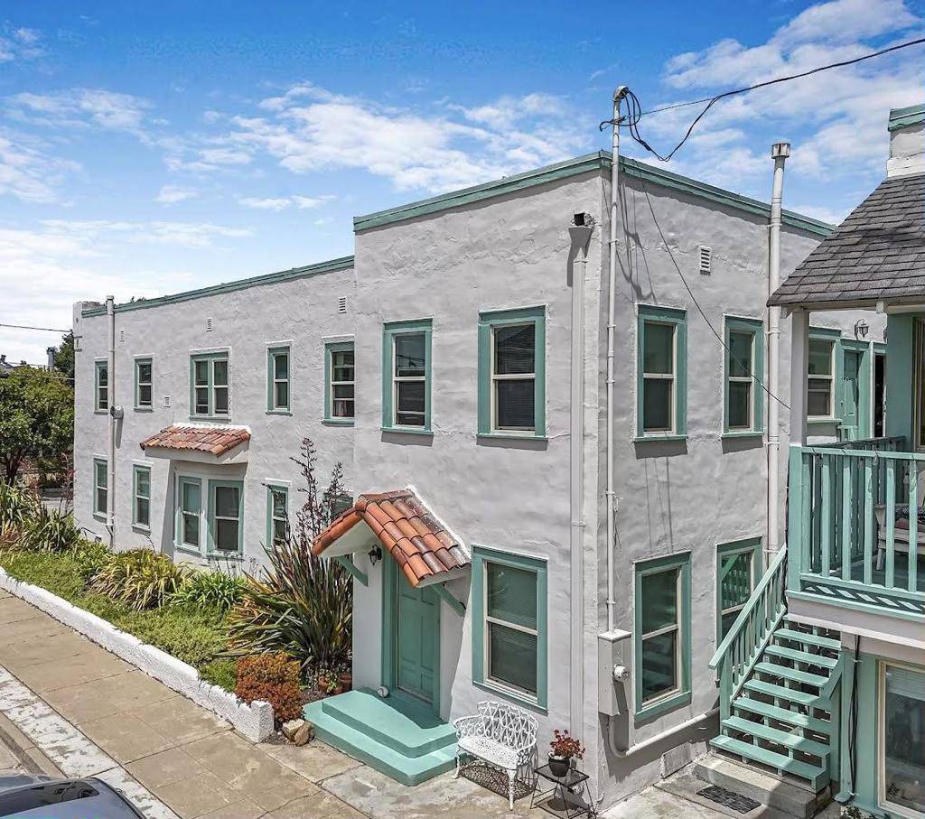 Pacific Grove, CA 93950,419 Forest AVE