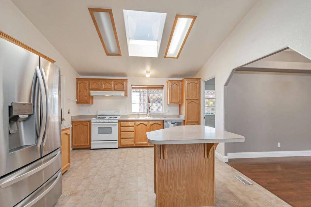 1220 Vienna DR Sunnyvale, CA 94089