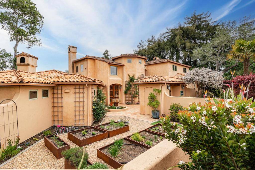 Santa Cruz, CA 95065,6034 Thurber LN
