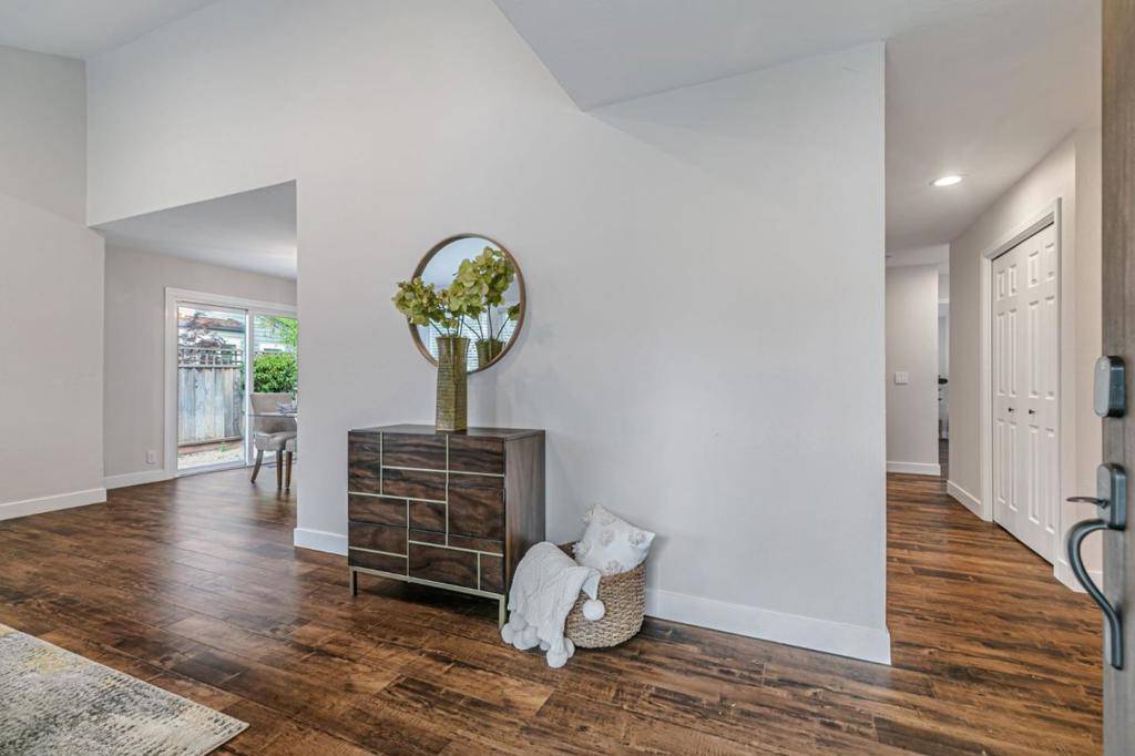 Los Gatos, CA 95032,16491 W Mozart AVE