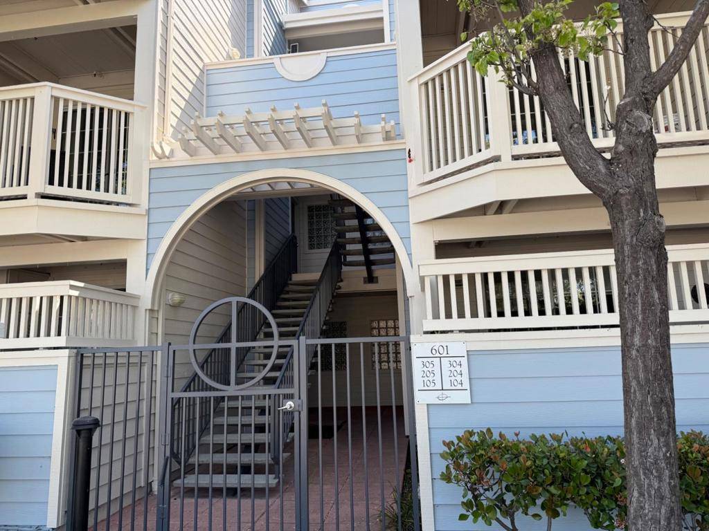 Sunnyvale, CA 94085,601 Arcadia TER #204