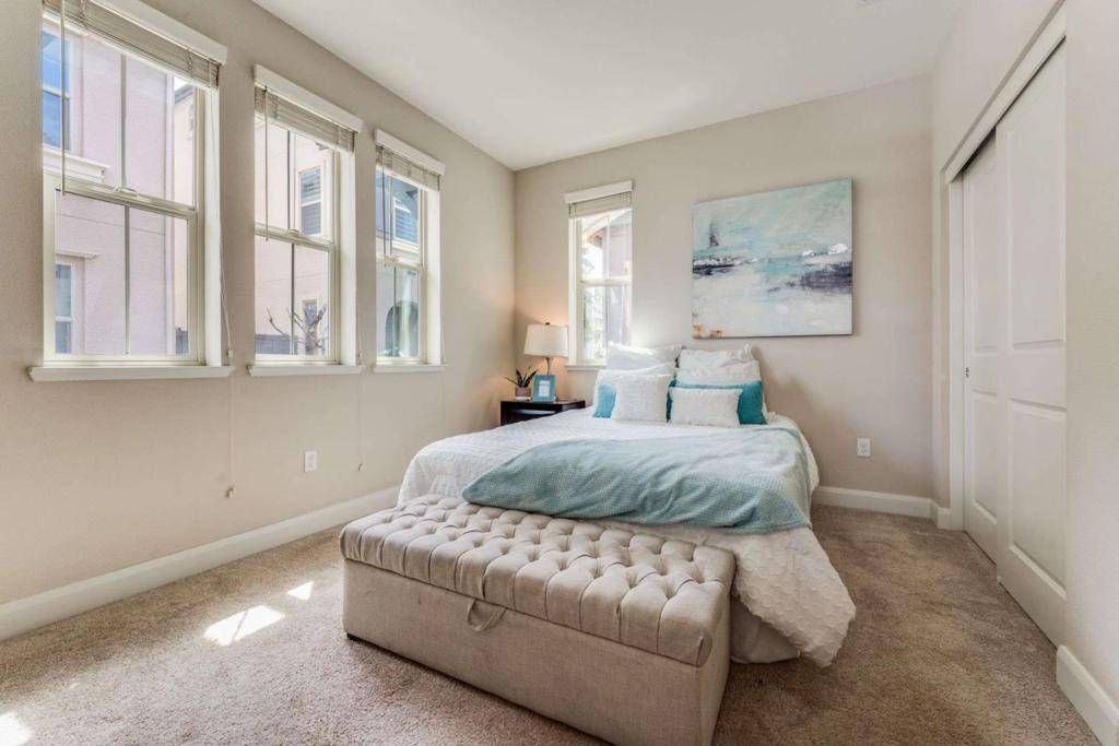 Milpitas, CA 95035,1573 Hidden Creek LN