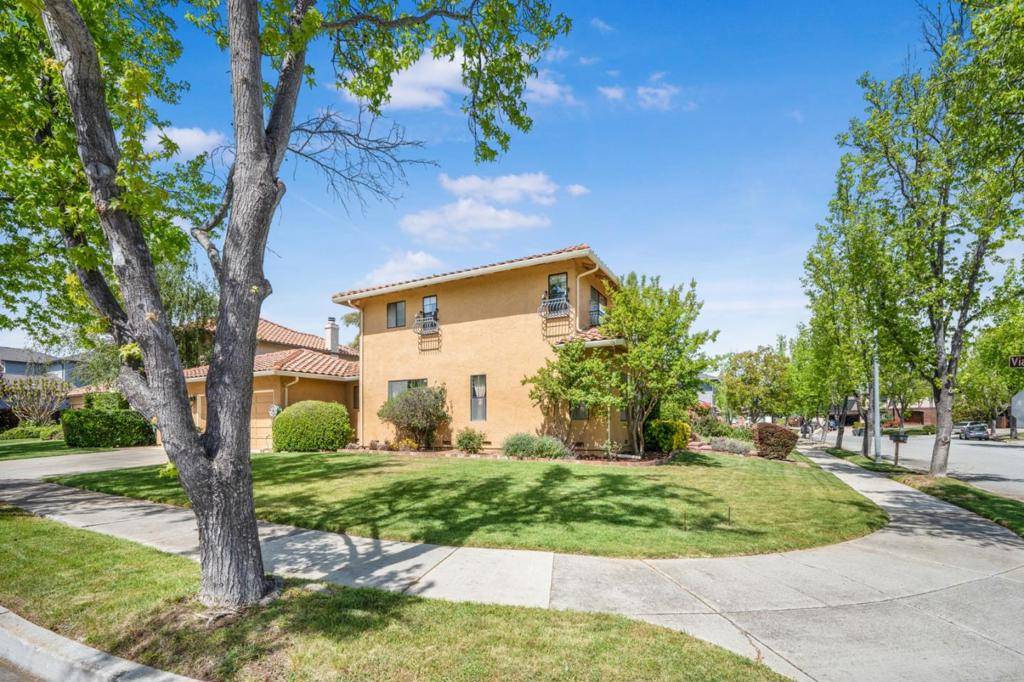 Morgan Hill, CA 95037,15623 La Tierra DR