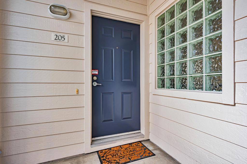 Sunnyvale, CA 94085,601 Arcadia TER #205