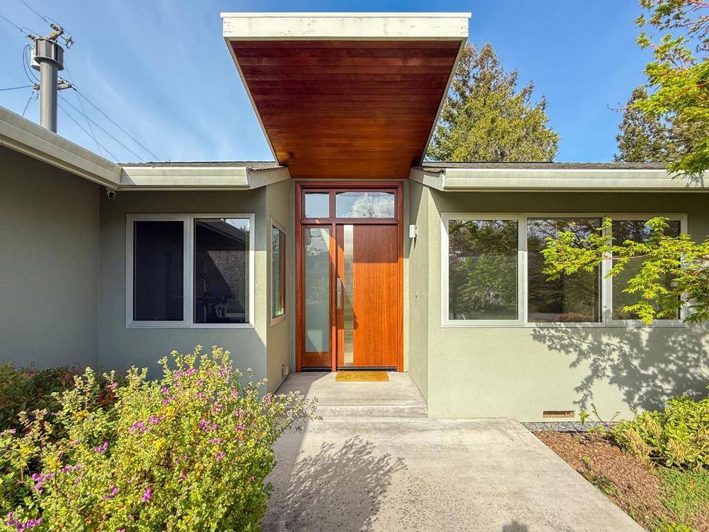 Los Altos, CA 94022,490 Patrick WAY