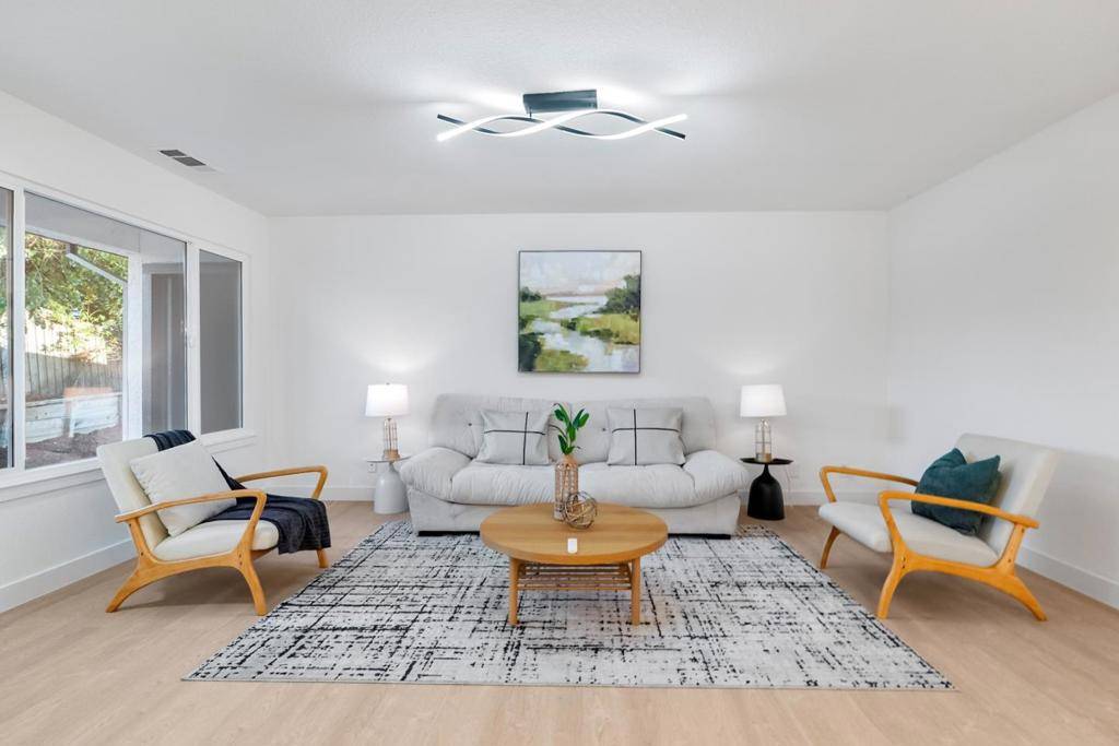 Livermore, CA 94551,5904 Skylinks WAY