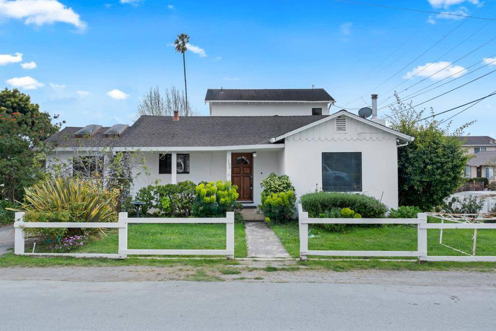 Watsonville, CA 95076,102 Dick Phelps RD