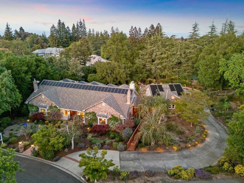 Saratoga, CA 95070,14024 Camino Barco