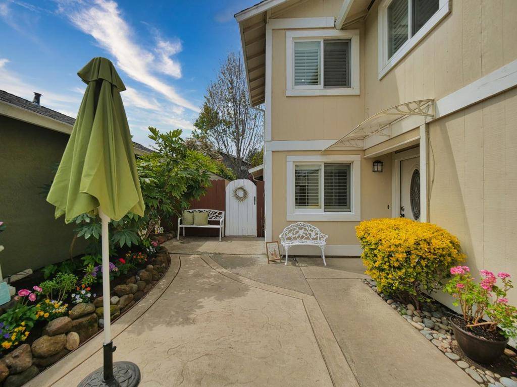 Pleasanton, CA 94588,2248 Oakland AVE
