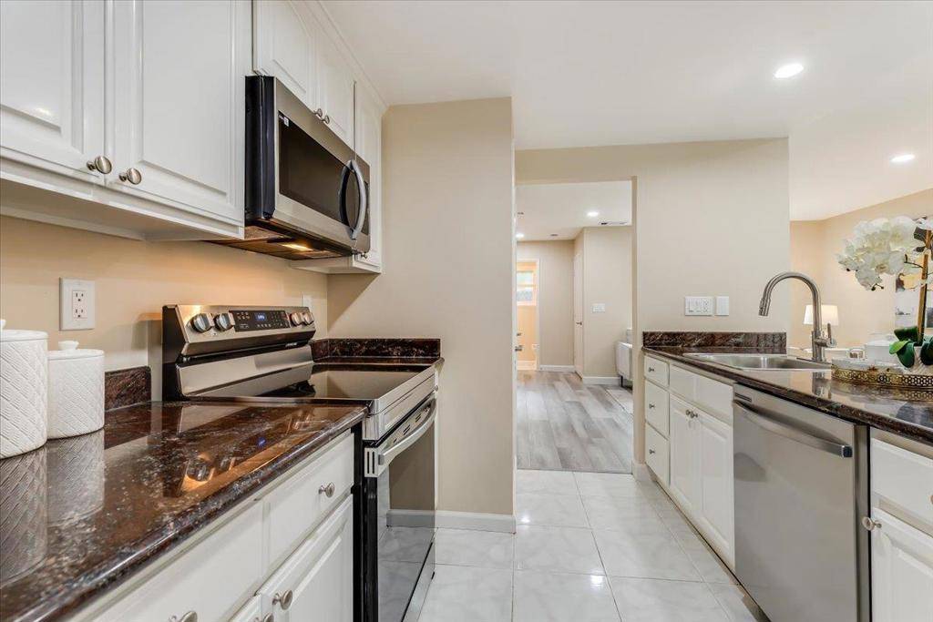 Campbell, CA 95008,4938 Poplar TER