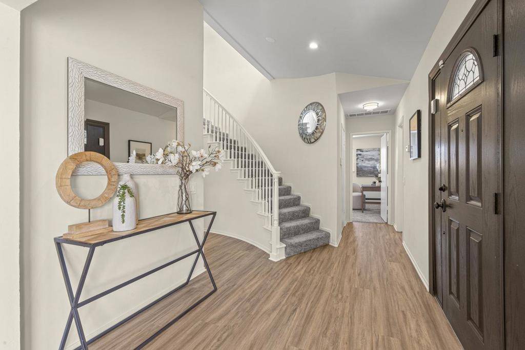 Foster City, CA 94404,384 Sunfish CT