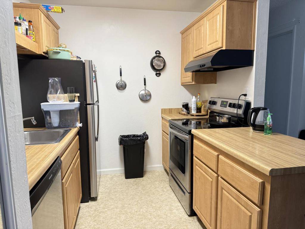 San Bruno, CA 94066,403 Piccadilly PL #22