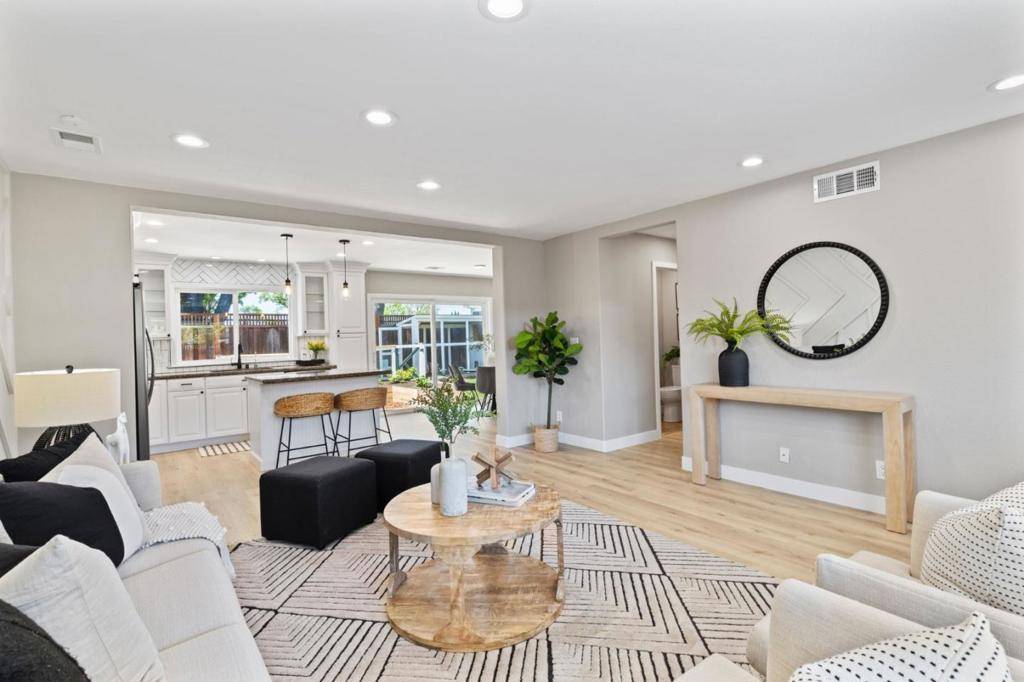 San Jose, CA 95123,5763 Cohasset WAY
