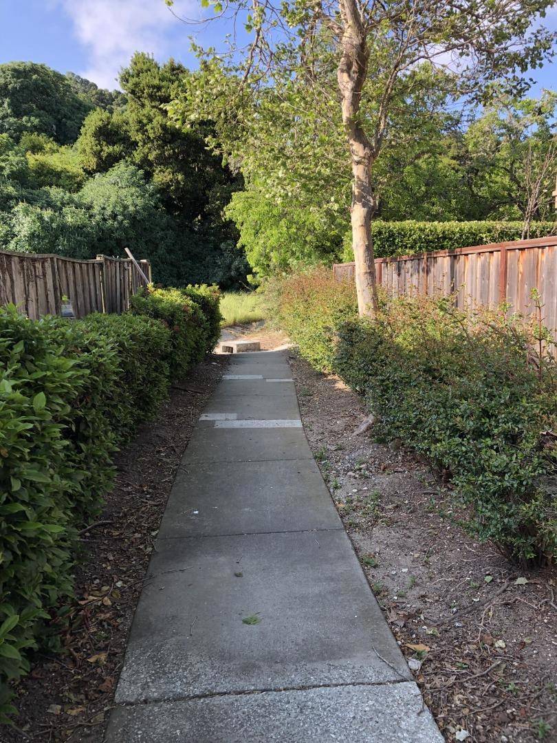 Salinas, CA 93908,17588 River Run RD