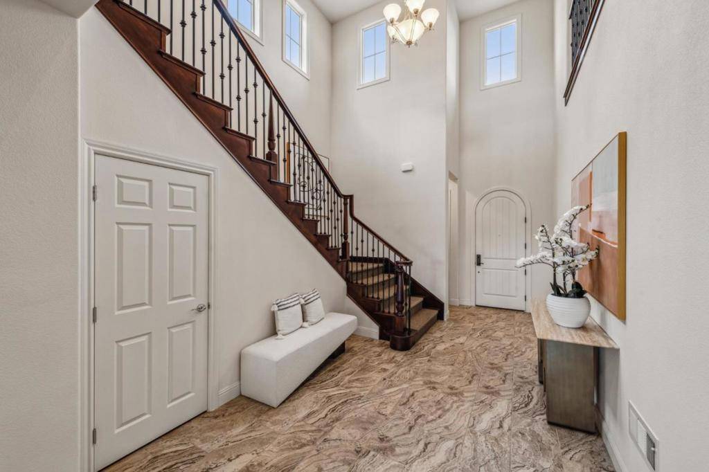 San Ramon, CA 94582,6052 Alpine Blue DR