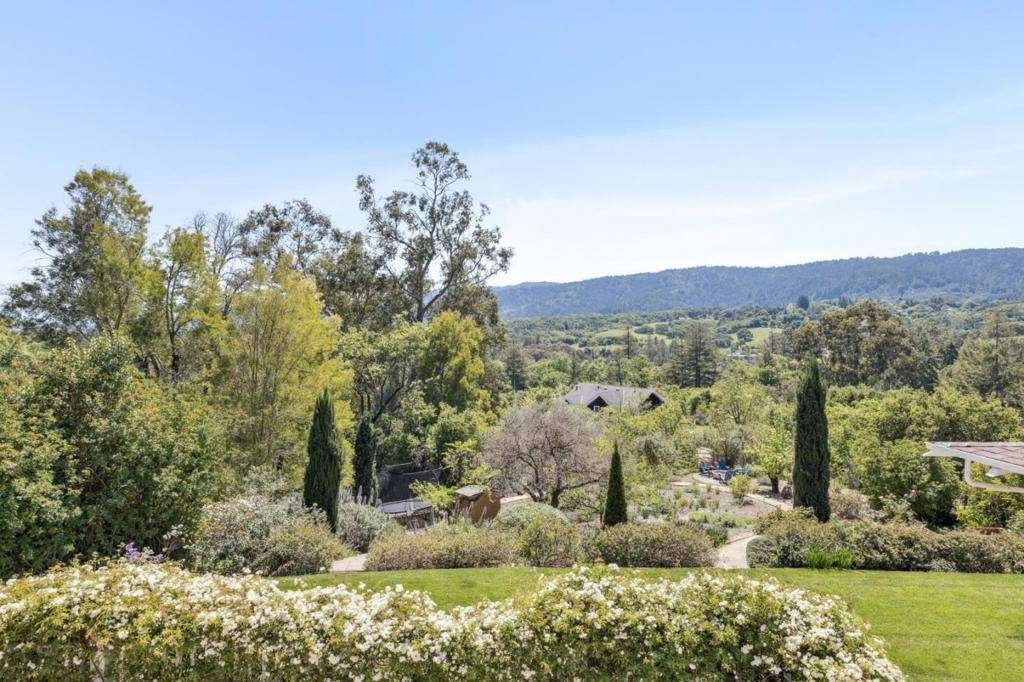 Woodside, CA 94062,642 Woodside WAY