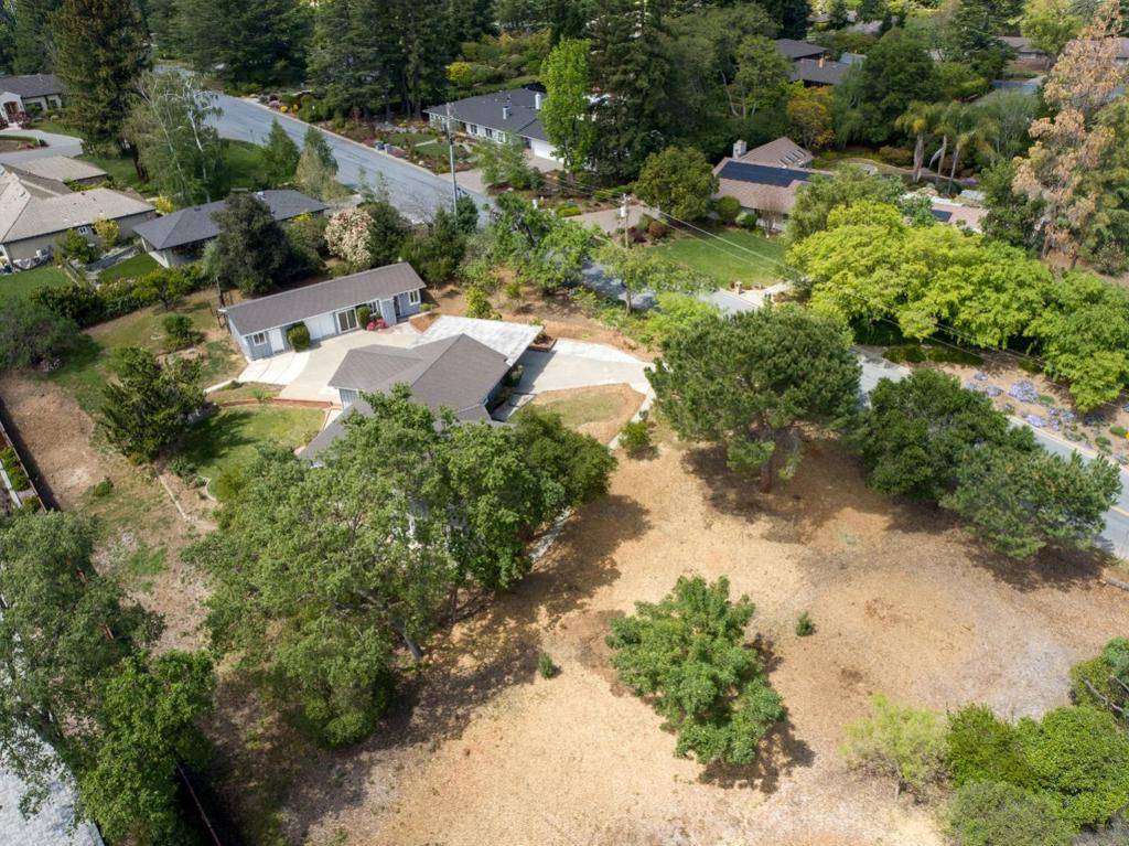 Saratoga, CA 95070,19516 Douglass LN