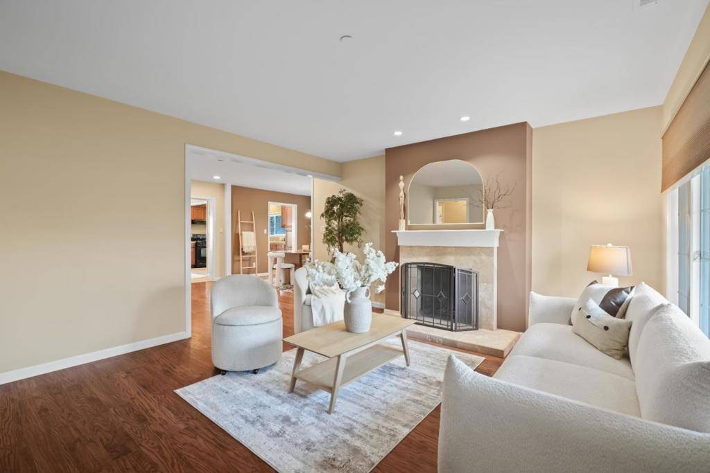 San Mateo, CA 94401,1040 Patricia AVE