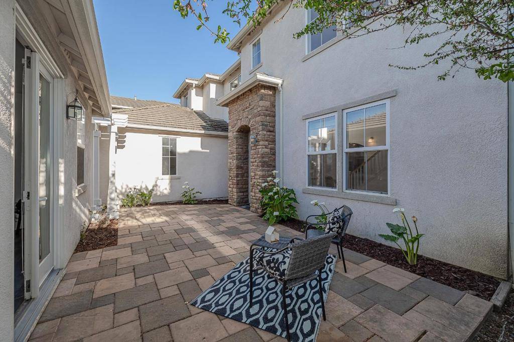 Gilroy, CA 95020,1270 Okeefe CT
