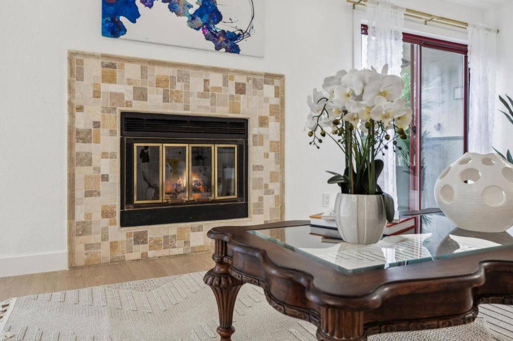Palo Alto, CA 94306,4159 El Camino WAY #E