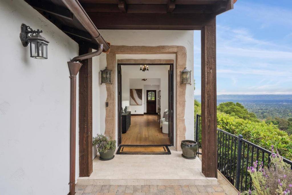 Saratoga, CA 95070,15431 Bohlman RD