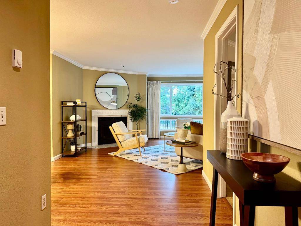 Sunnyvale, CA 94086,1271 Poplar AVE #106