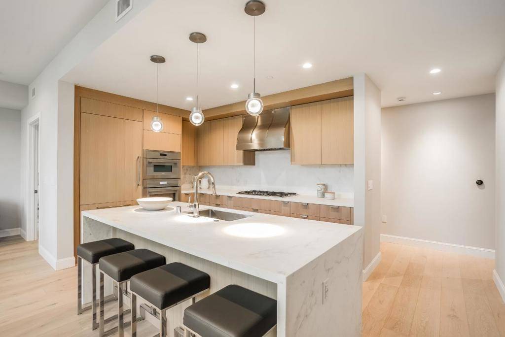 Los Altos, CA 94022,450 1st ST #107