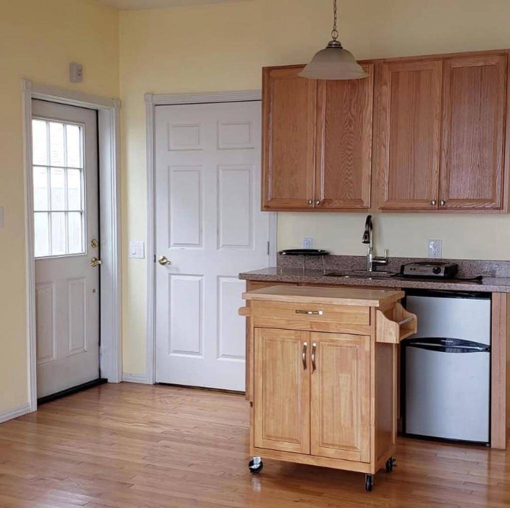 Pacifica, CA 94044,432 Heathcliff DR
