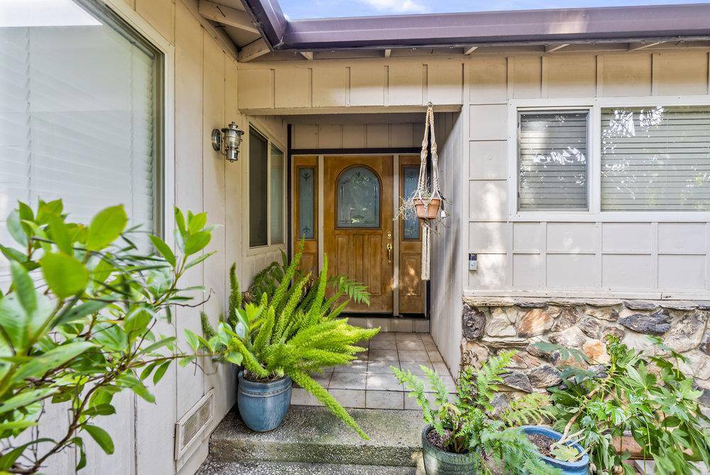 Salinas, CA 93907,9355 Canyon Oak RD