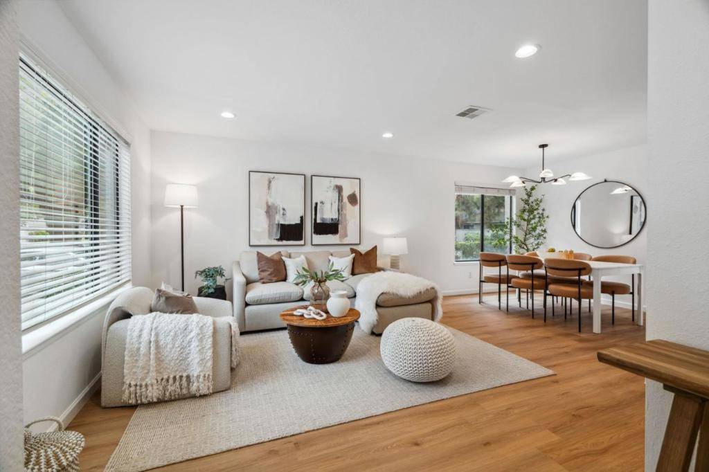 San Jose, CA 95136,4922 Pony Pass CIR