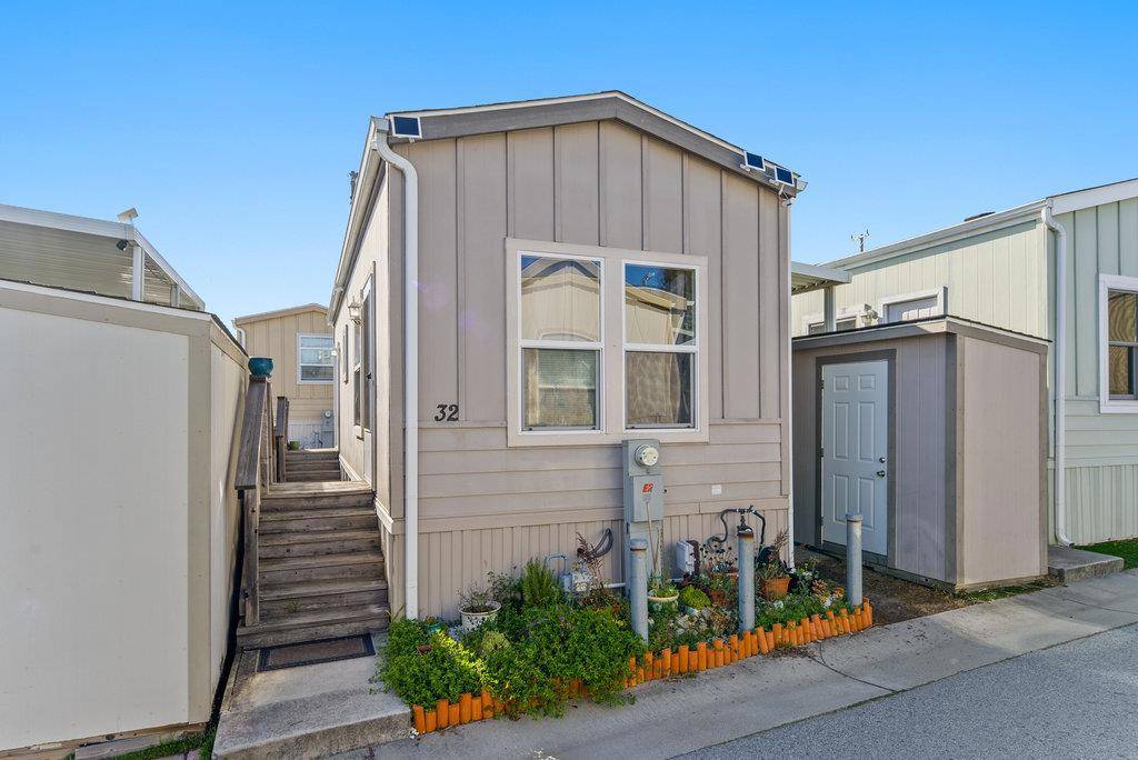 Santa Cruz, CA 95065,1730 Commercial