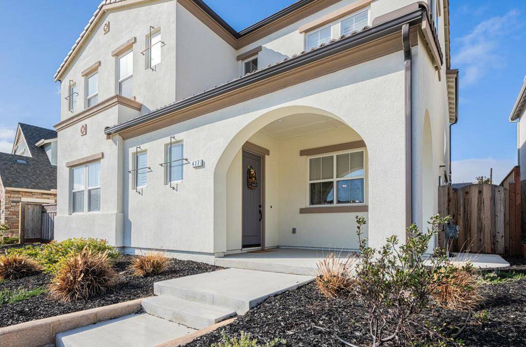 Marina, CA 93933,477 Marina Heights DR