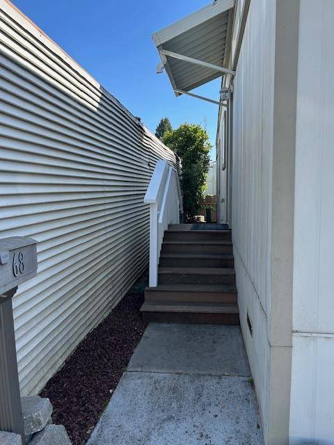 Capitola, CA 95010,930 Rosedale AVE