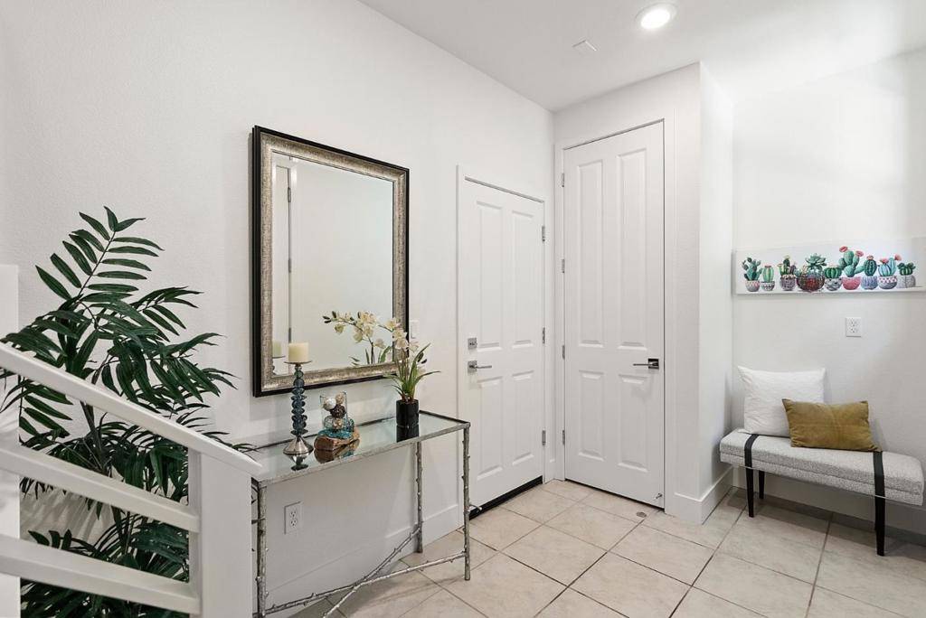 Milpitas, CA 95035,712 Amalfi LOOP