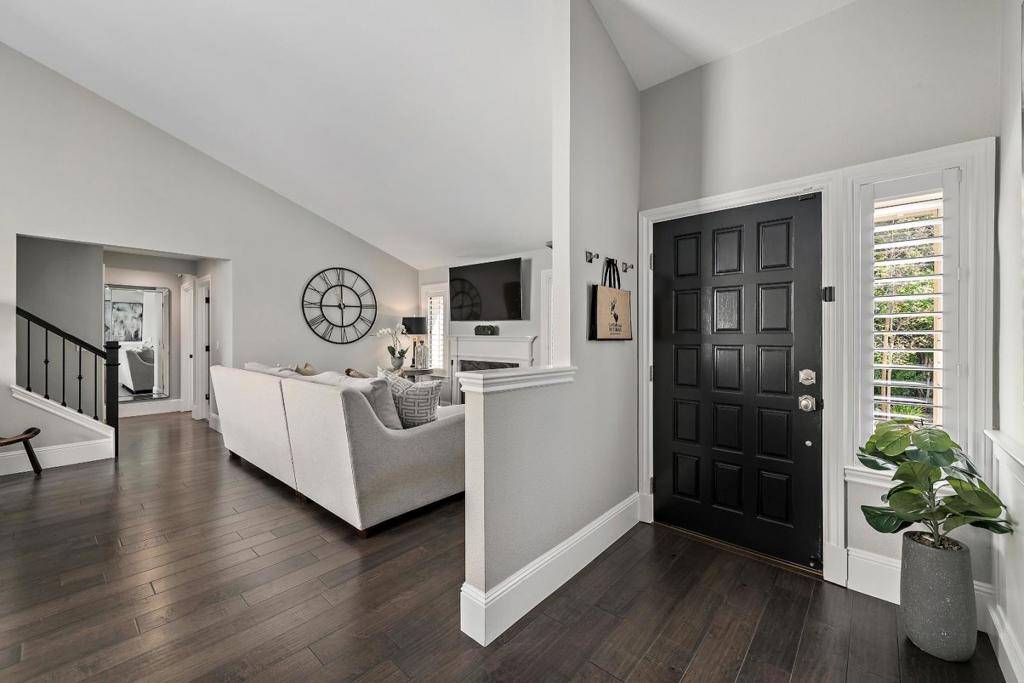 Los Gatos, CA 95032,109 Lorain PL