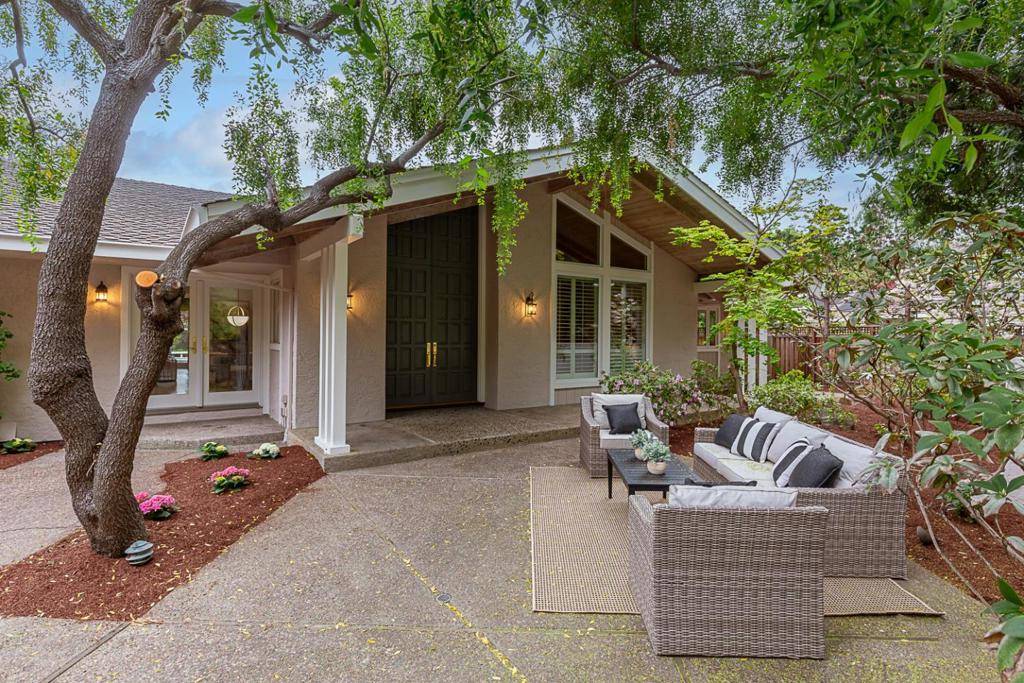 Los Altos, CA 94024,24139 Summerhill AVE