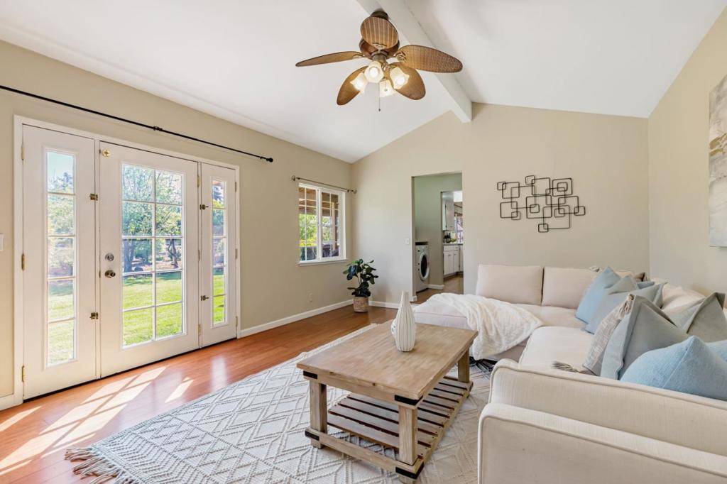 10495 Garcia LN Gilroy, CA 95020