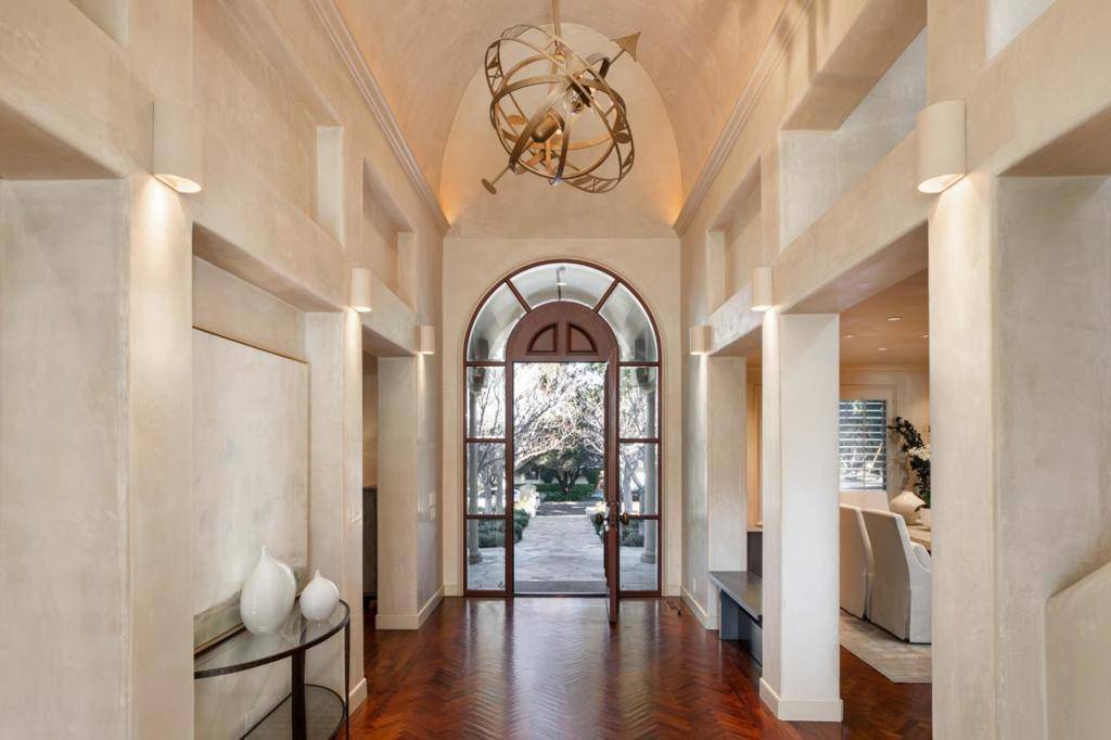 Los Altos Hills, CA 94022,26700 Palo Hills DR