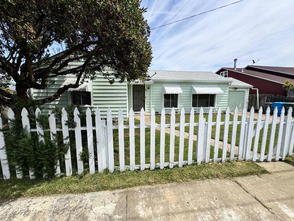 San Juan Bautista, CA 95045,104 5th ST