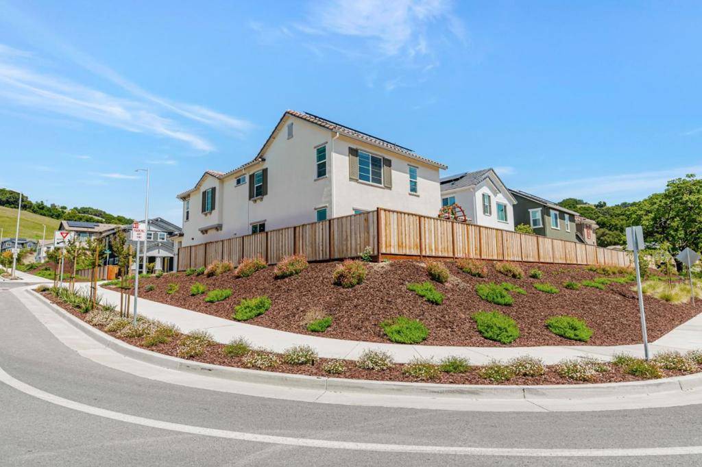 Gilroy, CA 95020,2580 Haybale ST
