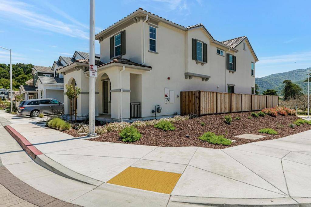 Gilroy, CA 95020,2580 Haybale ST