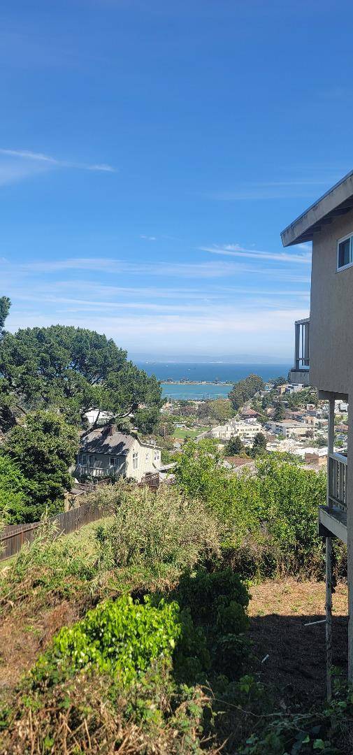 Brisbane, CA 94005,261 Humboldt RD