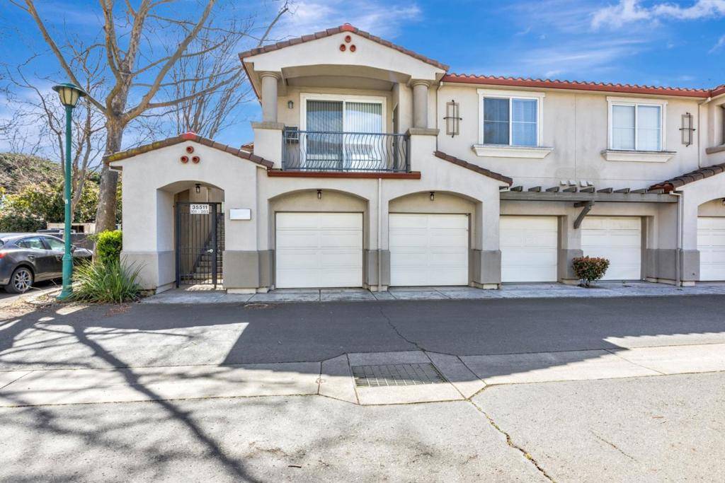 Union City, CA 94587,35511 Monterra TER #101