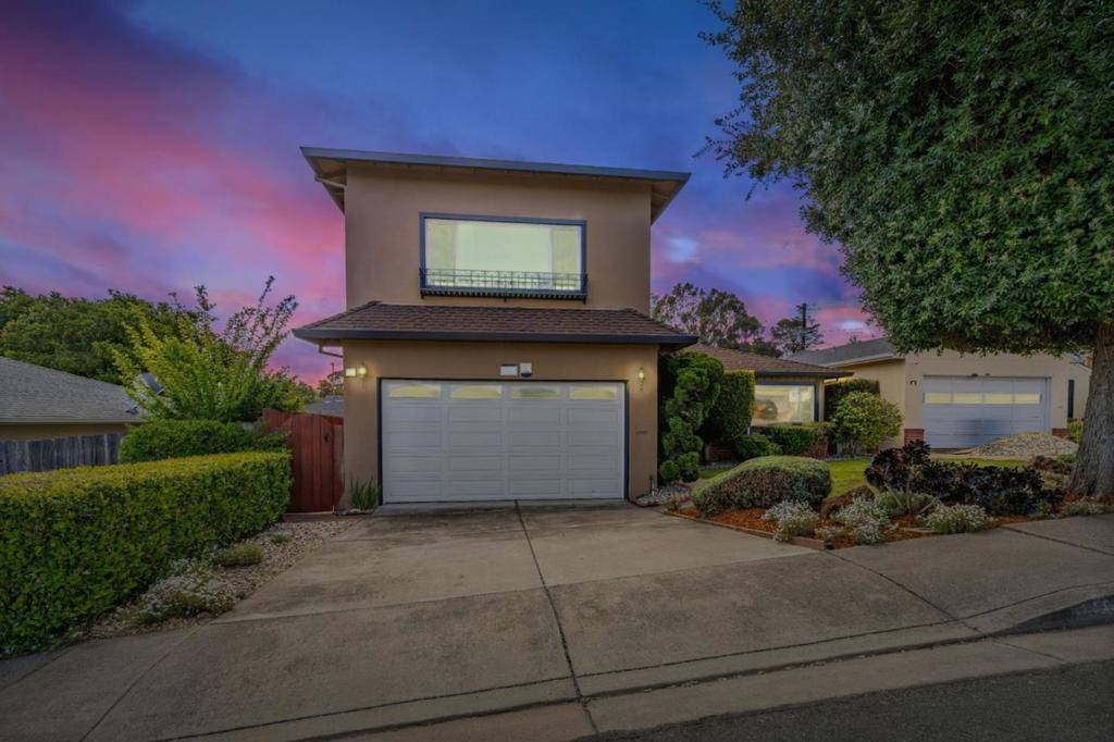Millbrae, CA 94030,18 Queen Anne CT