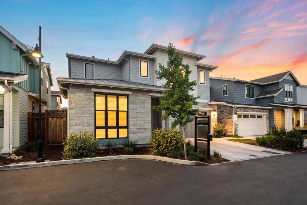 Sunnyvale, CA 94086,709 Valonia Oak TER